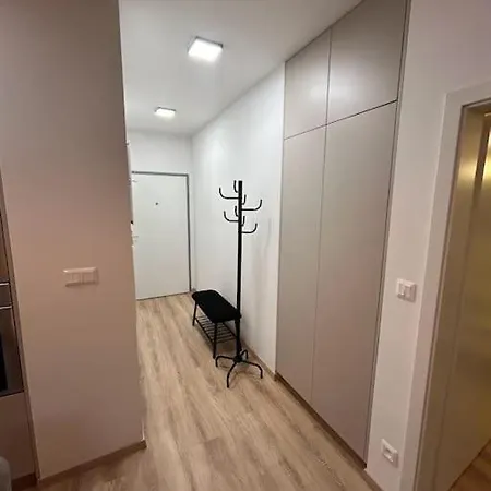 Modern In Nuppu Complex With Free Parking * Pressburg